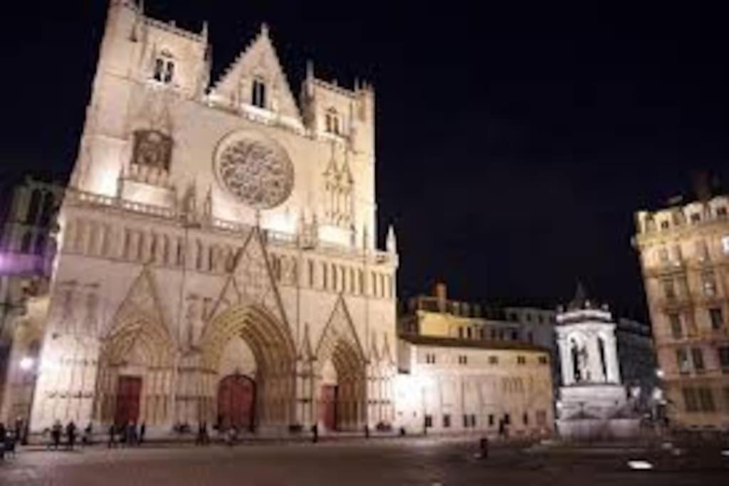 Pepite Rare 8 Personnes Au Coeur Battant Du Vieux Lyon Apartment ภายนอก รูปภาพ